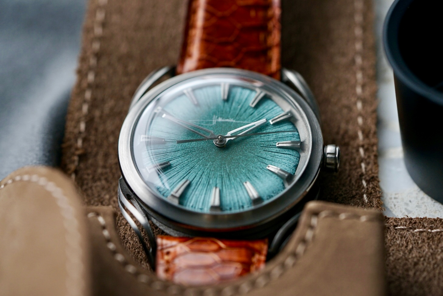 Owner Review: Holthinrichs LAB Series 1 by @escapementism